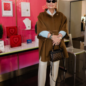 D204463E-8DEB-4AA4-831D-7CC943D4BD5B