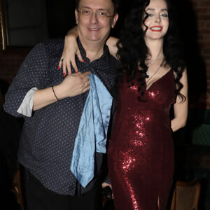 31A06C42-6AFC-4AAA-B779-B359F21852DE