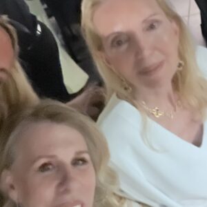 7DD30AE7-97E1-49CC-BFA6-D306194AB037