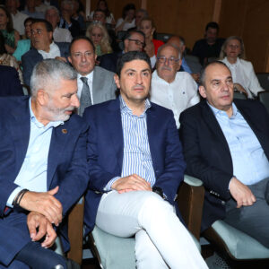 99F90D8B-D8D2-4BF4-9AAF-342604E6C4CD