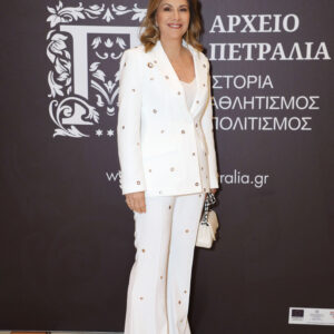 E7E90FF7-6F52-4074-86C7-ABEAC62987E1