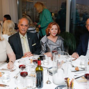 22FAECDF-03B0-4150-903B-83CC00FAA1B0